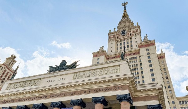 Три этажа привели в порядок в главном здании МГУ на Воробьевых горах