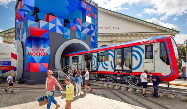 Участники проекта «Музыка в метро» выступят на выставке «Та самая Москва»