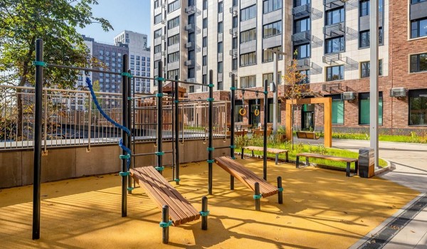 Овчинский: На Арбате открылась фотовыставка о программе КРТ