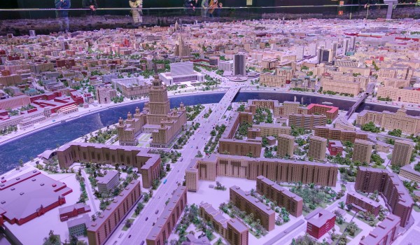 Более 160 тыс. человек посетили павильон «Макет Москвы» за лето