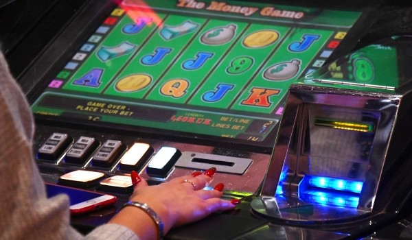 Итоги борьбы с нелегальным игорным бизнесом за полгода подвели в городе