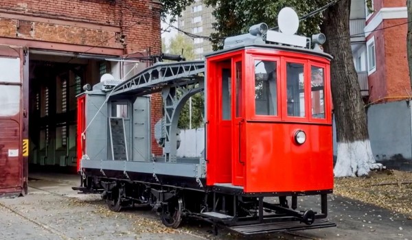 Специалисты Музея транспорта Москвы отреставрировали раритетный грузовой трамвай