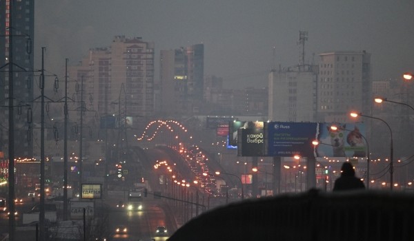 «Желтый» уровень опасности из-за тумана объявлен в столице в ночь на 8 октября