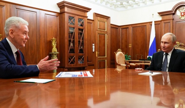 Собянин поздравил Путина с днем рождения