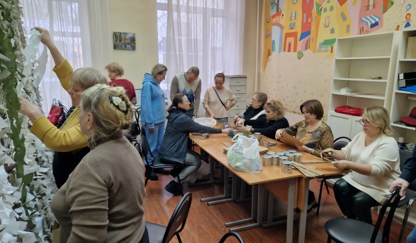 Волонтеры Таганского района еженедельно отправляют помощь бойцам СВО