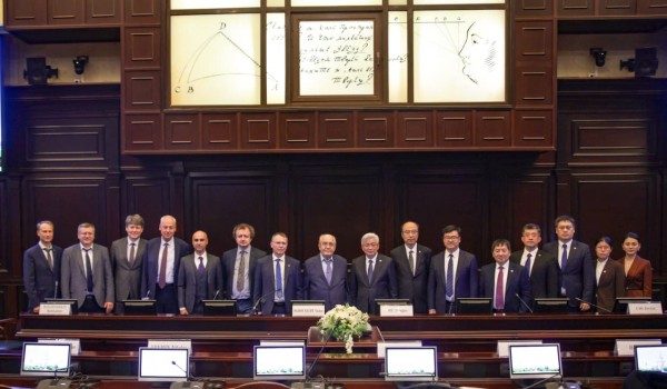 МГУ развивает научное партнерство с Китайской академией наук