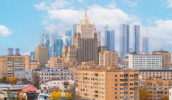 Собянин: Москва сохраняет позитивную динамику социально-экономического развития