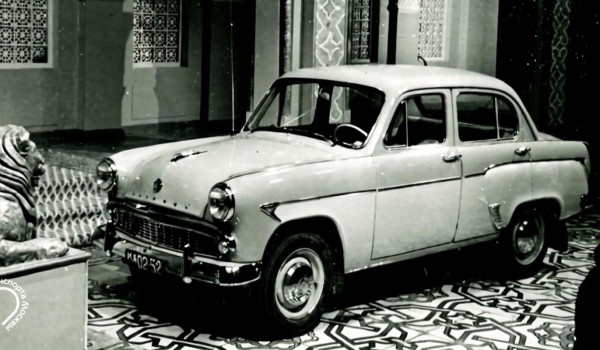 Музей транспорта Москвы оцифрует архив автомобильного завода им. Ленинского комсомола