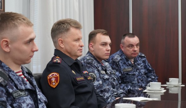 Встреча с молодыми сотрудниками службы прошла в подразделении столичной Росгвардии