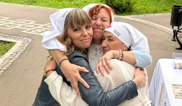 Столичные волонтеры помогают участникам СВО в военных госпиталях