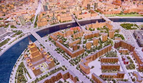 Интерактивные программы и световые шоу пройдут в павильоне «Макет Москвы» в День народного единства