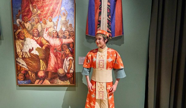 Авторские костюмы столичных студентов представили в Музее Востока