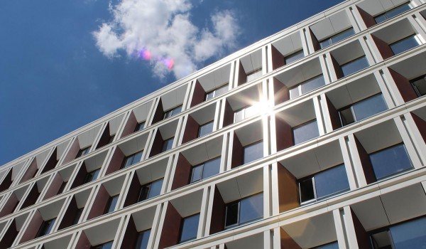 Современное промышленное здание построили в индустриальном парке «Руднево»