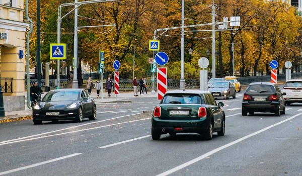 Столичным автомобилистам рекомендовали запланировать смену сезонных шин