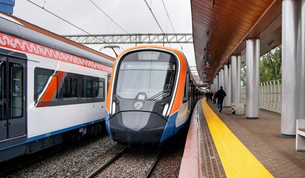 Собянин: До 2030 года для Ярославского направления закупят 92 новых состава