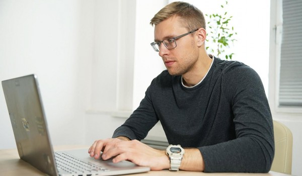 Столичные предприниматели смогут получить консультации по ИИ и SMM-продвижению