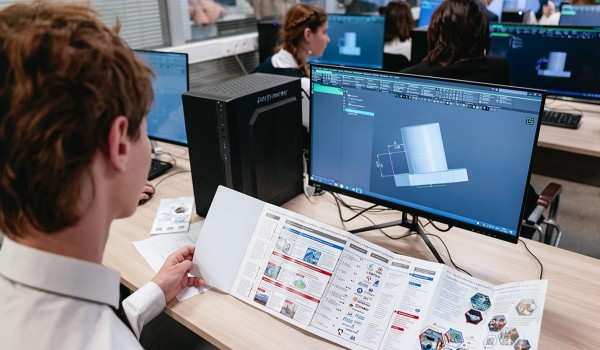 Школьники смогут получить дополнительные баллы к ЕГЭ на предпрофессиональном экзамене