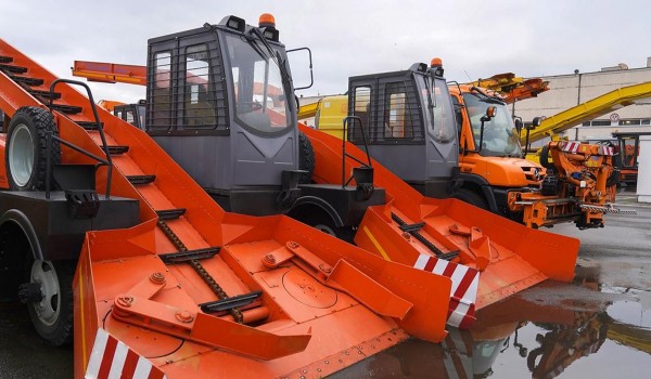 Весь парк коммунальной техники перевели на зимний режим работы