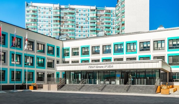 Собянин сообщил о планах строительства и реконструкции около 120 школьных зданий