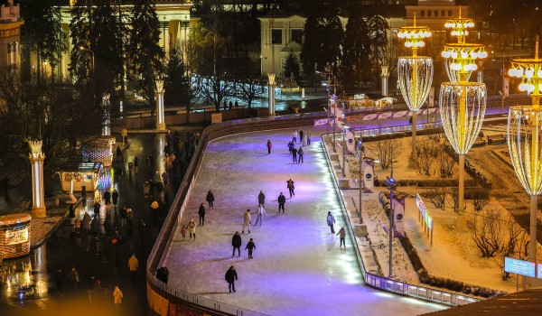 28 ноября — торжественное открытие катка на ВДНХ