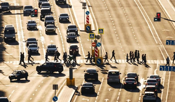 Специалисты переразметили 105 участков дорог по проектам ЦОДД в этом году в столице