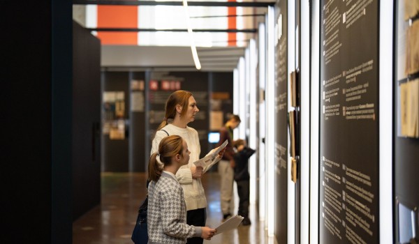 Сергунина: В День матери на ВДНХ пройдут кинопоказы, экскурсии и мастер-классы