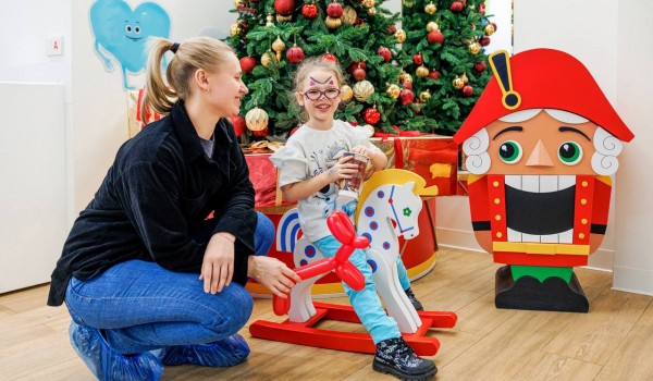 Собянин: Студенты МТК им. Лихачева помогли украсить детские поликлиники