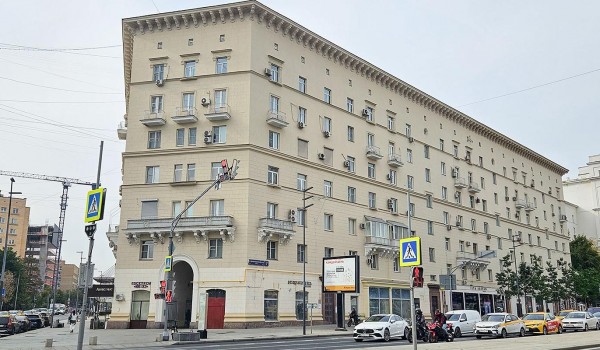 Крупное помещение на Большой Дорогомиловской улице выставили на городские торги