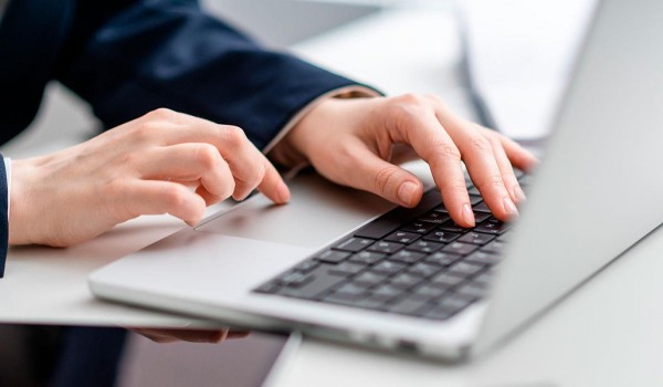 Москвичи могут приобрести участки для строительства дома в режиме онлайн