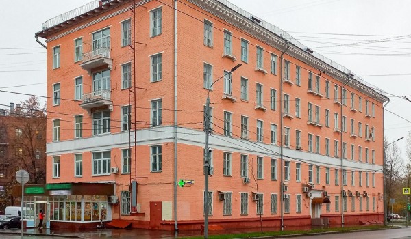 Крупное помещение для бизнеса на улице Кржижановского выставили на городские торги