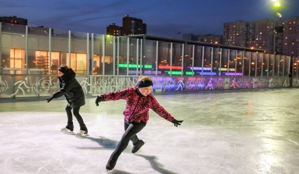 Собянин: Завершено устройство 11 всесезонных спортивных площадок нового формата