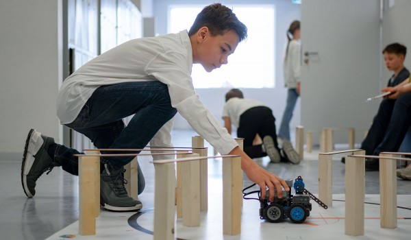 Собянин: Москвичи победили на всероссийской олимпиаде по робототехнике