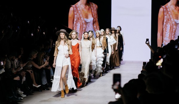 Сергунина: Участники Московской недели моды договорились о контрактах более чем на 1 млрд руб.