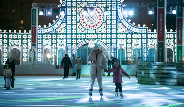 Новые платные катки пользуются у москвичей большой популярностью