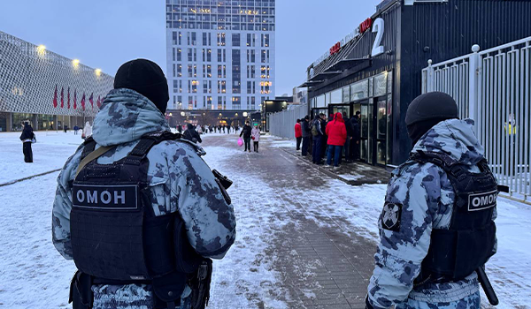 Охрану общественного порядка и безопасность матча КХЛ в Москве обеспечили сотрудники Росгвардии