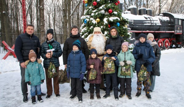 Около 100 ребят стали участниками Елки в Музее «Г.О.Р.А.»