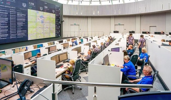 Собянин: 600 тыс. работников горхозяйства заботятся о Москве в новогодние дни