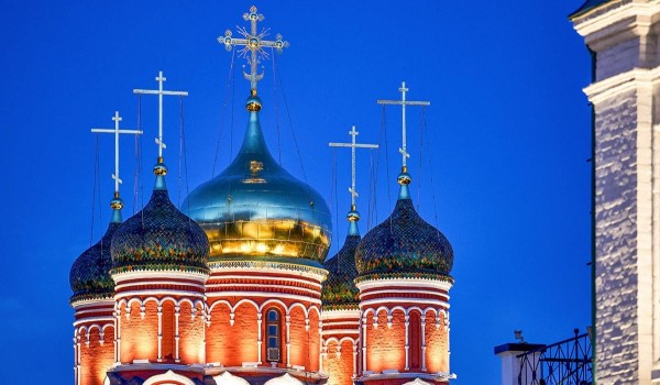 Пожарные и спасатели обеспечили безопасность рождественских богослужений в Москве