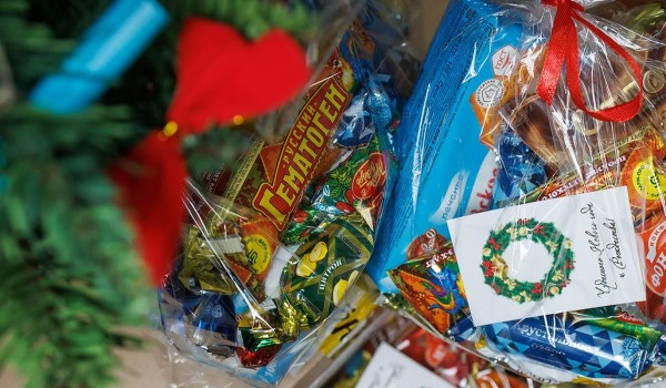 Более 300 тонн гумпомощи отправили добровольцы Западного округа в зону СВО