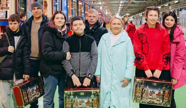 Более 1,1 тыс. желаний участников акции «Добрая елка» исполнили горожане