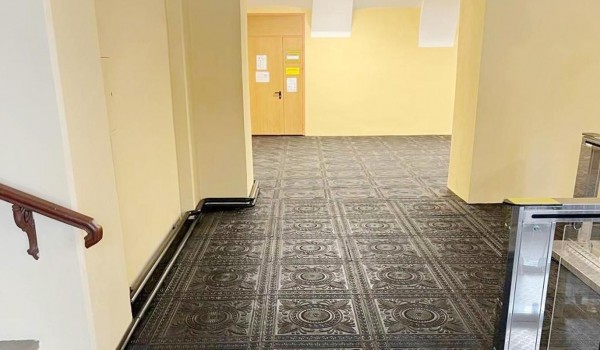 Реставраторы привели в порядок исторические чугунные полы в доме Еропкина