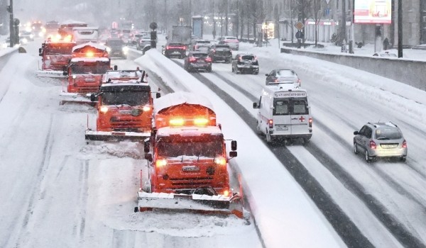 Москвичей призвали пользоваться метро из-за снегопада