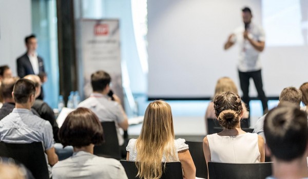 Участникам нового семинара «Перезвони сам» расскажут, как избежать обмана