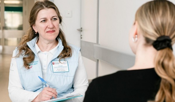 Социальные координаторы начали работать еще в пяти столичных больницах