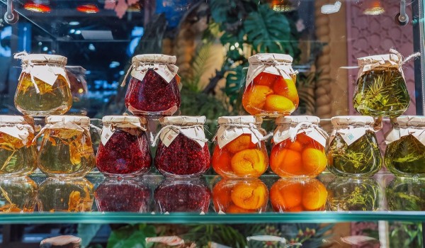 Горожанам рассказали, какое варенье можно найти на московских ярмарках