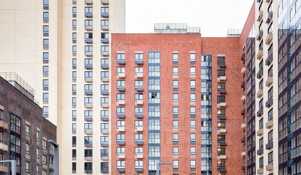 Свыше 700 москвичей приступили к осмотру квартир в новостройке по программе реновации на Жигулевской улице