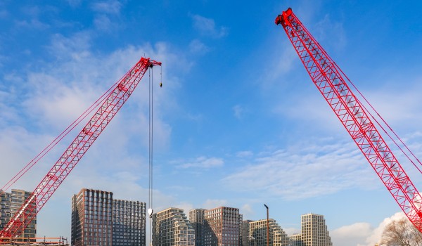 Число нарушений при использовании недвижимости почти вдвое снизилось в ЗАО