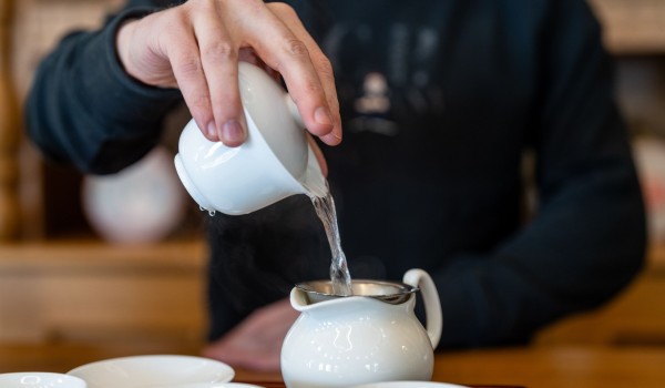 Клуб чайной культуры открылся в восстановленном павильоне «Главтабак» на ВДНХ