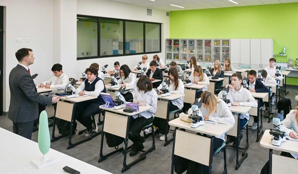 Свыше 60 объектов образования построили в 2025 году во всех округах столицы