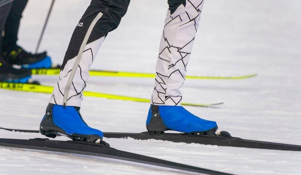 Участники «Московского долголетия» вышли на лыжную гонку